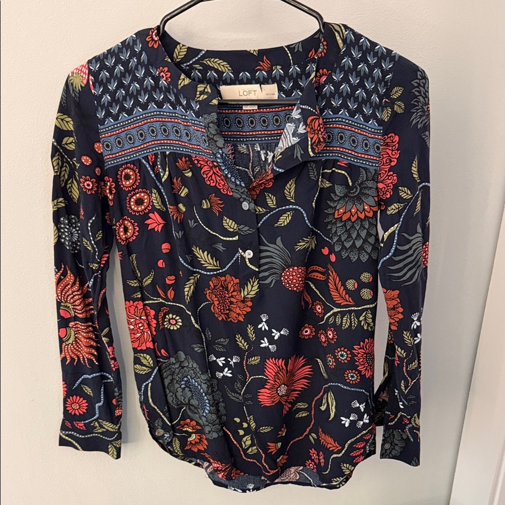 LOFT Women's Navy Floral Blouse